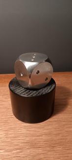 paperweight, een stalen dobbelsteen, unica, nearly 1 kilo!!, Antiek en Kunst, Ophalen of Verzenden