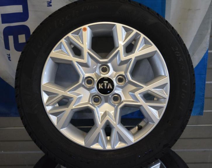 Originele Nieuwe "16" velgenset Kia Ceed met All Season, Auto-onderdelen, Banden en Velgen, Banden en Velgen, All Season, 16 inch