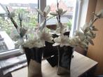 2 hoge zilverkleurige vazen, Huis en Inrichting, Woonaccessoires | Vazen, Ophalen of Verzenden, Gebruikt, Overige kleuren, Overige materialen
