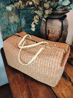 Leuke grote rieten brocante mand tas groot, ., Ophalen of Verzenden, Zo goed als nieuw, .