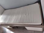 Bed en buro gratis af te halen zo spoedig mogelijk, Huis en Inrichting, Ophalen, Gebruikt, Eenpersoons, 90 cm