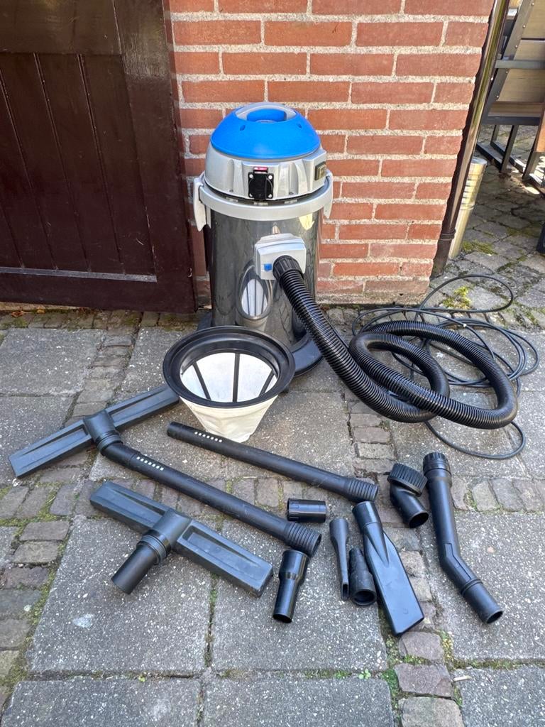 AGIS ESTIC 315 RC Waterstofzuiger 1200W met accessoires, Ophalen, Gebruikt, Waterstofzuiger, Reservoir