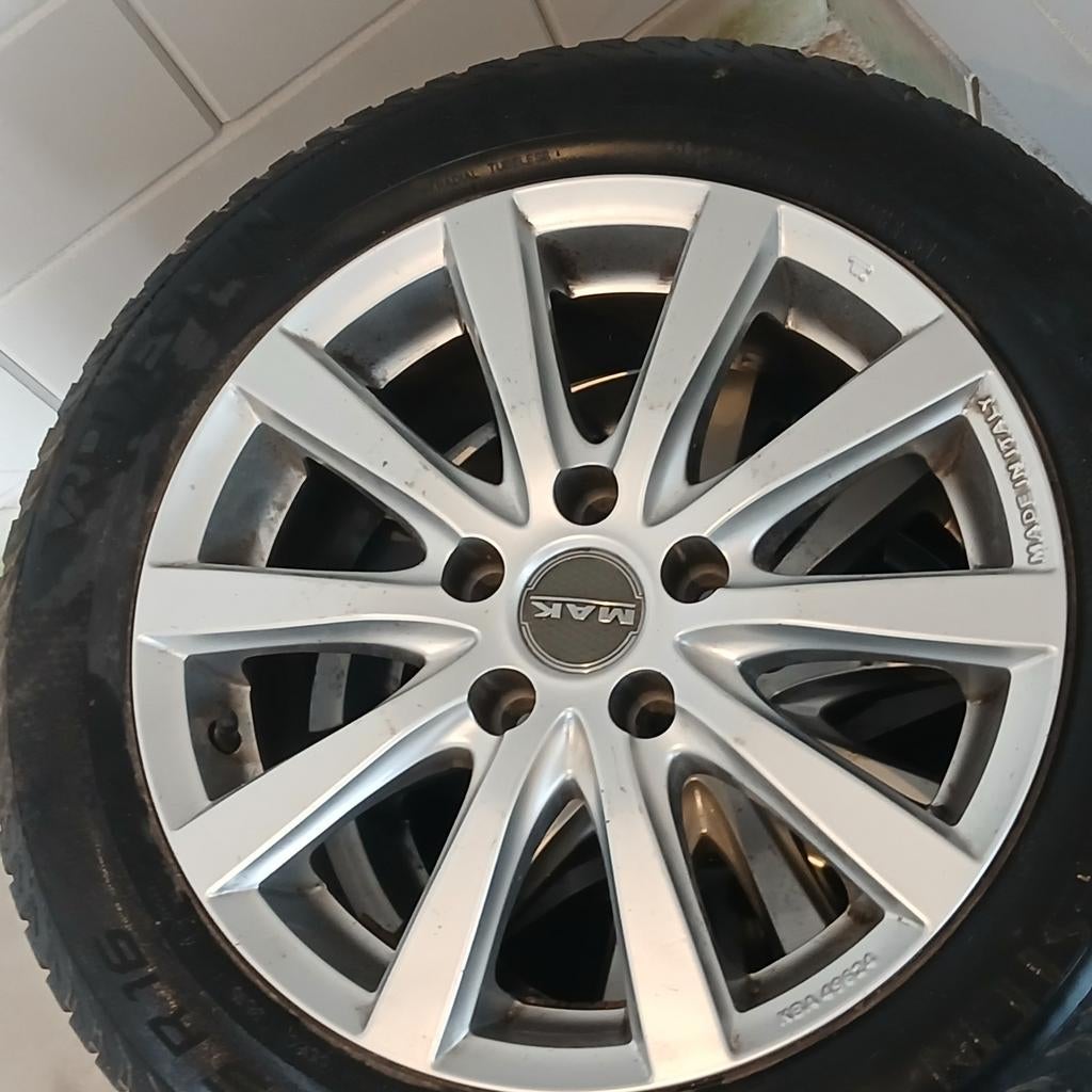 Lichtmetalen velgen met winterbanden voor Golf 6 Variant, Auto-onderdelen, Ophalen, Gebruikt, 16 inch, Banden en Velgen