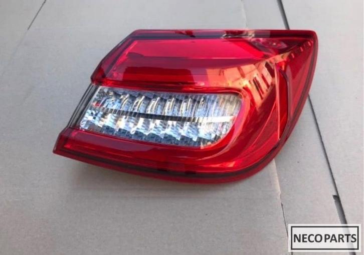 MASERATI QUATTROPORTE ACHTERLICHT ORIGINEEL ALLES LEVERBAAR!, Auto-onderdelen, Verlichting, Maserati, Gebruikt, Ophalen of Verzenden