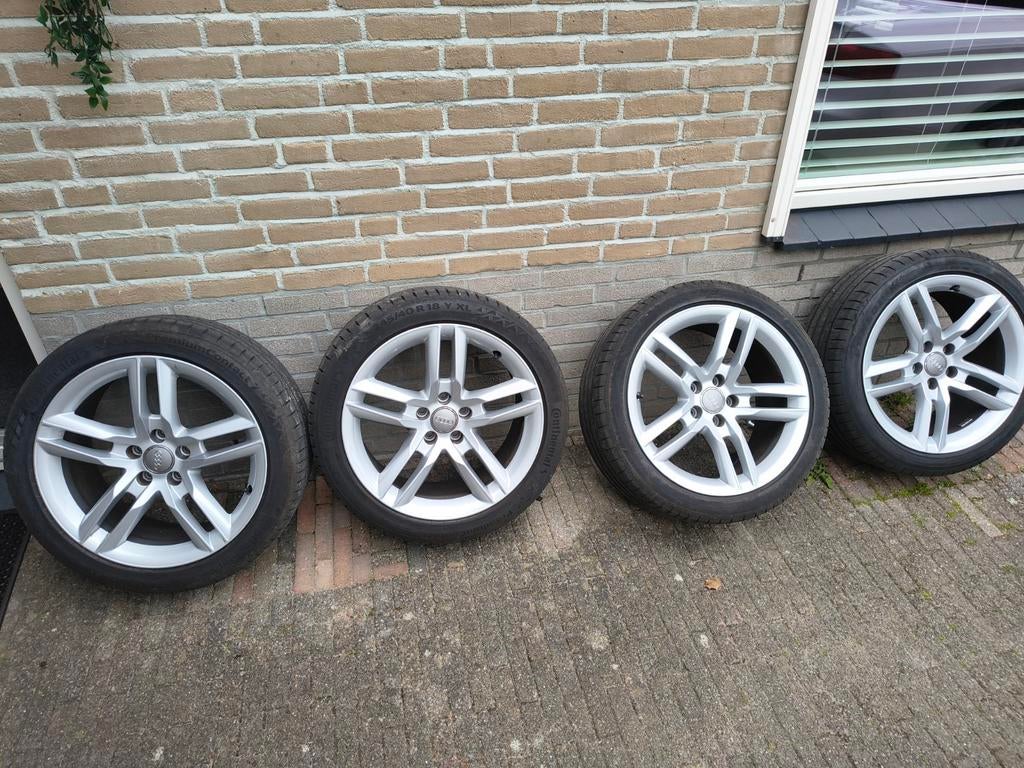 Originele Audi A5 velgen 18 inch met goede banden, Auto-onderdelen, Ophalen, 18 inch, 245 mm, Zomerbanden