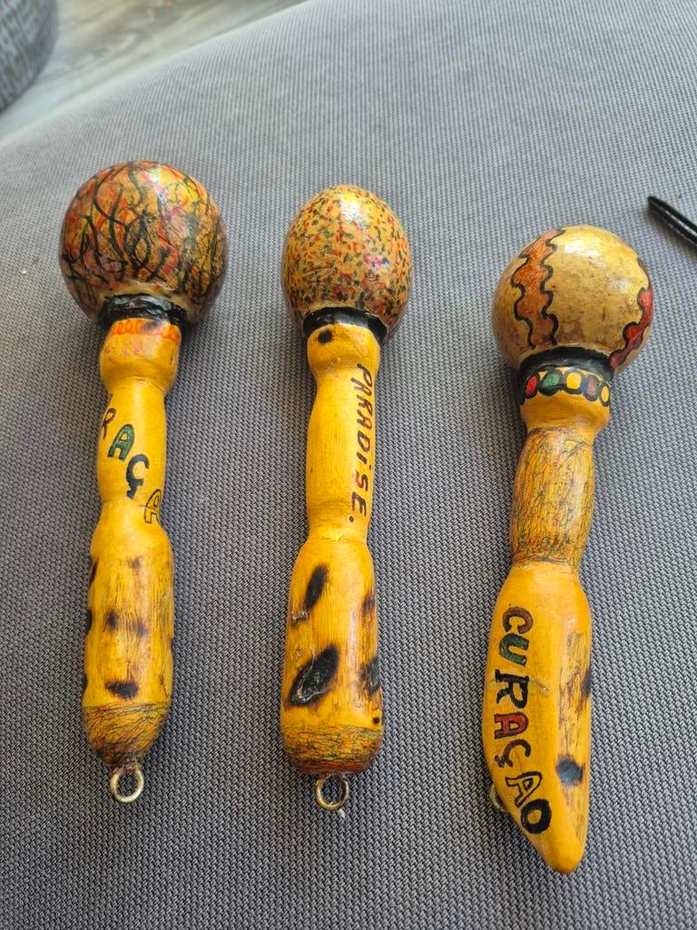 Set van 3 handgeschilderde maraca's uit Curaçao, Ophalen of Verzenden, Gebruikt, Melodische percussie