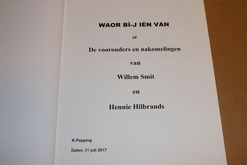 Zeldzaam Stamboomboek van De Families Smit & Hilbrands, Ophalen of Verzenden, Zo goed als nieuw