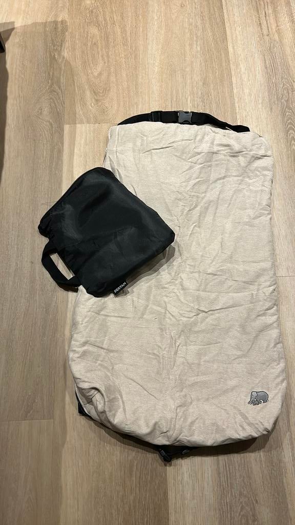 Deryan airtraveler vliegtuigbedje, Ophalen, Zo goed als nieuw