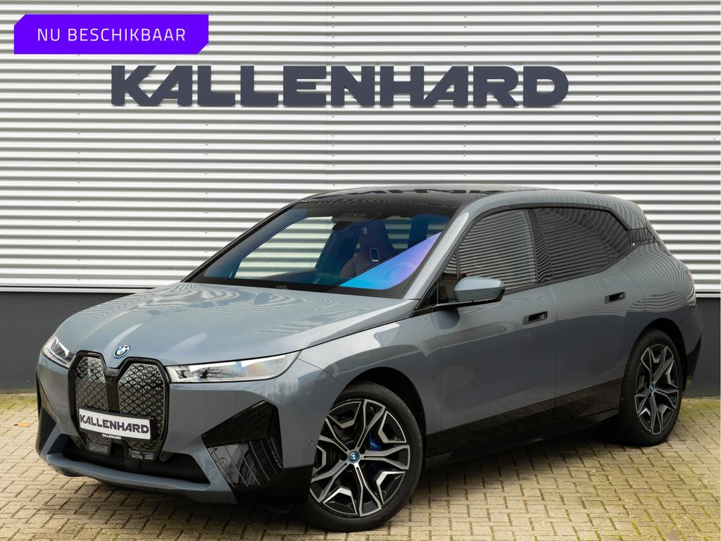 BMW iX xDrive50 - Luchtvering - Pano - Stoelventilatie - Dri, Auto's, BMW, 12 maanden, Gebruikt, 523 pk, Leder