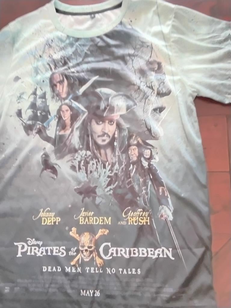 Mooi shirt Pirates of dhe caribbenean maat S, Ophalen of Verzenden, Zo goed als nieuw, Kleding of Textiel