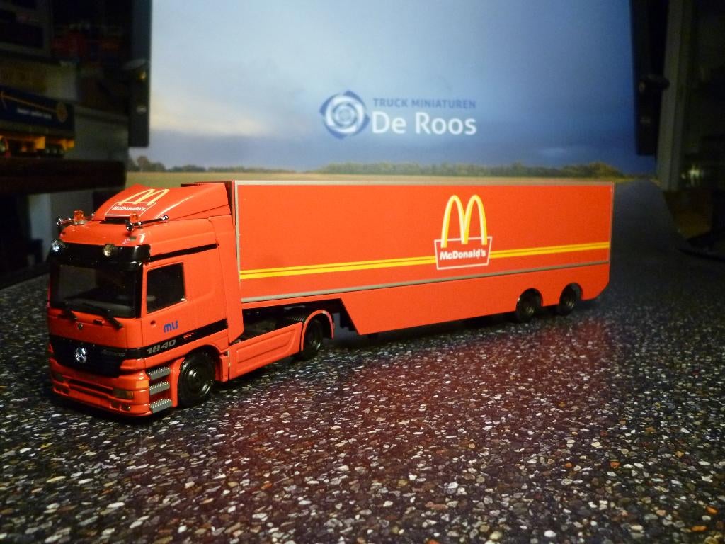 Tekno Mercedes Actros McDonalds, Hobby en Vrije tijd, Modelauto's | 1:50, Ophalen of Verzenden, Zo goed als nieuw, Bus of Vrachtwagen