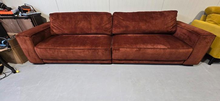 Extra brede 4-persoons velvet terracotta bank (2 delen), Huis en Inrichting, Banken | Sofa's en Chaises Longues, Zo goed als nieuw