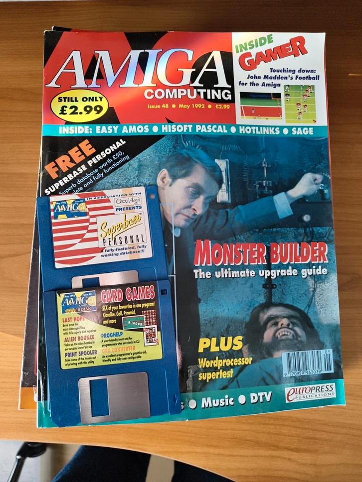Stapel Amiga Computing magazines met diskettes, Computers en Software, Vintage Computers, Ophalen of Verzenden