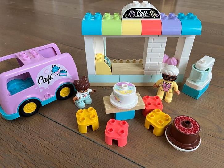 LEGO Duplo Stadsbakkerij 10928 met foodtruck en figuren, Kinderen en Baby's, Speelgoed | Duplo en Lego, Gebruikt, Duplo, Complete set
