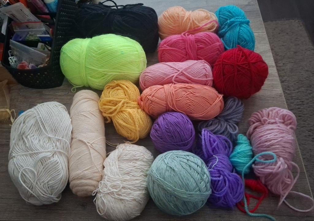 Restjes bollen, Hobby en Vrije tijd, Breien en Haken, Ophalen of Verzenden, Nieuw, Breien of Haken, Wol of Garen