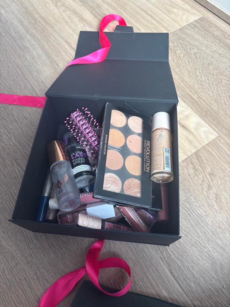 Make-up set in ICI PARIS XL geschenkdoos, Overige kleuren, Gehele gezicht, Ophalen of Verzenden, Zo goed als nieuw
