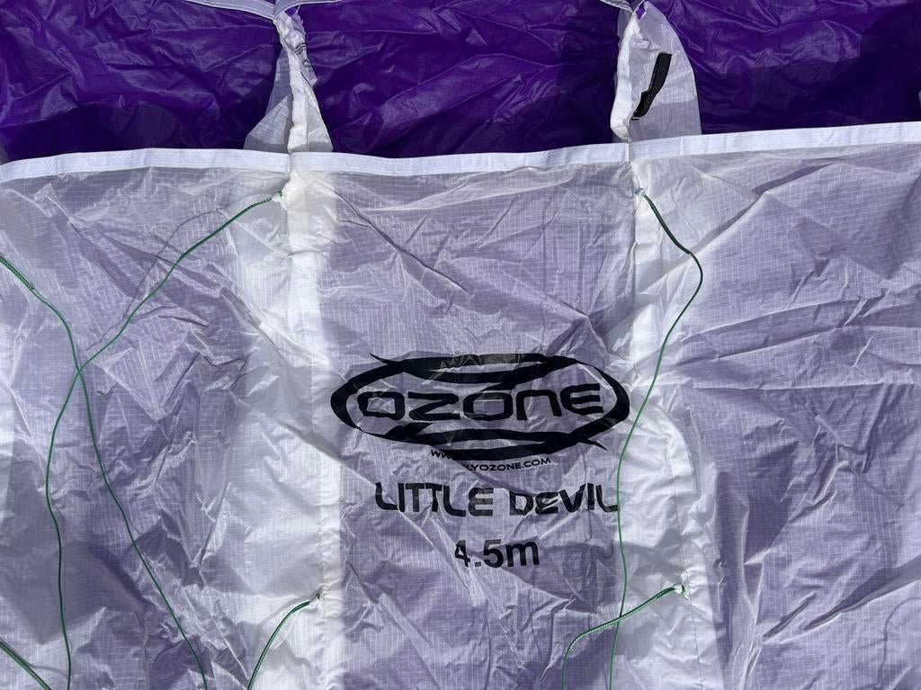 Ozone Little Devil 4.5m Traction Kite R2F (incl. tas, lijnen, Sport en Fitness, Vliegeren, Zo goed als nieuw, Vlieger, Vierlijns