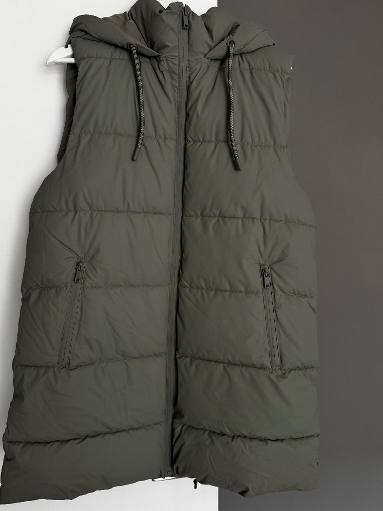 Bodywarmer grijs Zara, Kleding | Dames, Bodywarmers, Zara, Maat 42/44 (L), Ophalen of Verzenden, Zo goed als nieuw