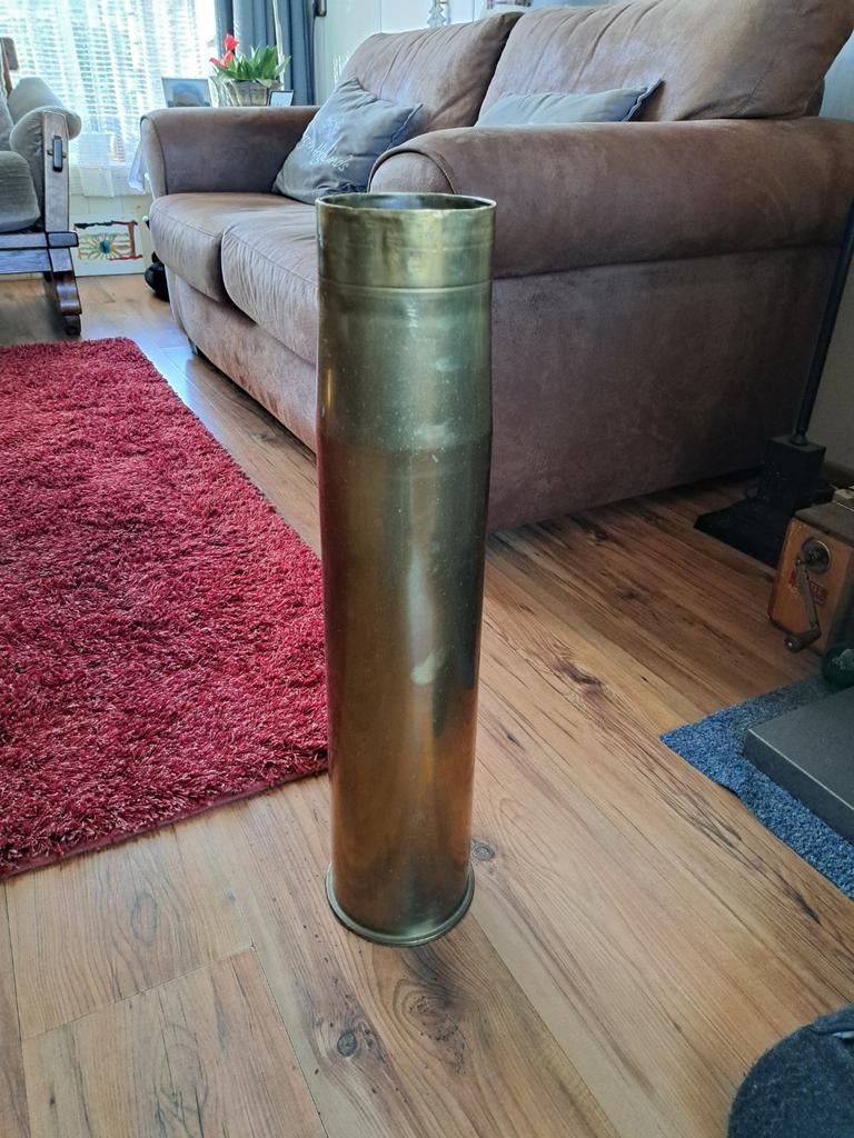 2 mooie militairen hulzen waarvan 1 met deuk, Ophalen, Landmacht, Nederland, Hulzen of Bodemvondsten