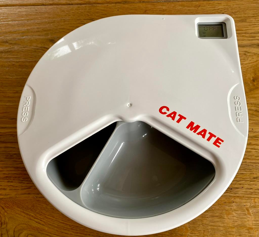 Cat Mate automatisch voerbak, Dieren en Toebehoren, Ophalen of Verzenden, Automatisch, Zo goed als nieuw