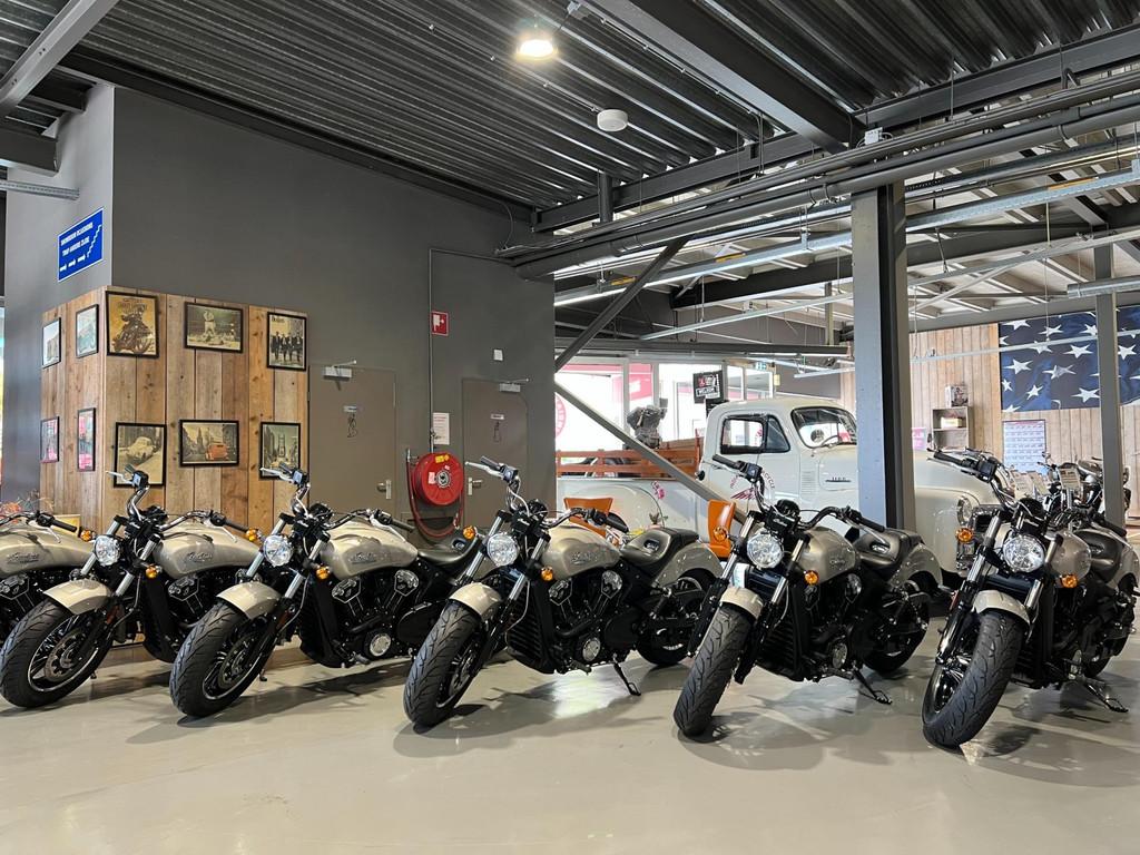 Indian Scout NIEUW, Motoren, Motoren | Overige merken, Curieweg 6a
2408 BZ  Alphen aan den Rijn, NL, Chopper, Bedrijf, 1133 cc