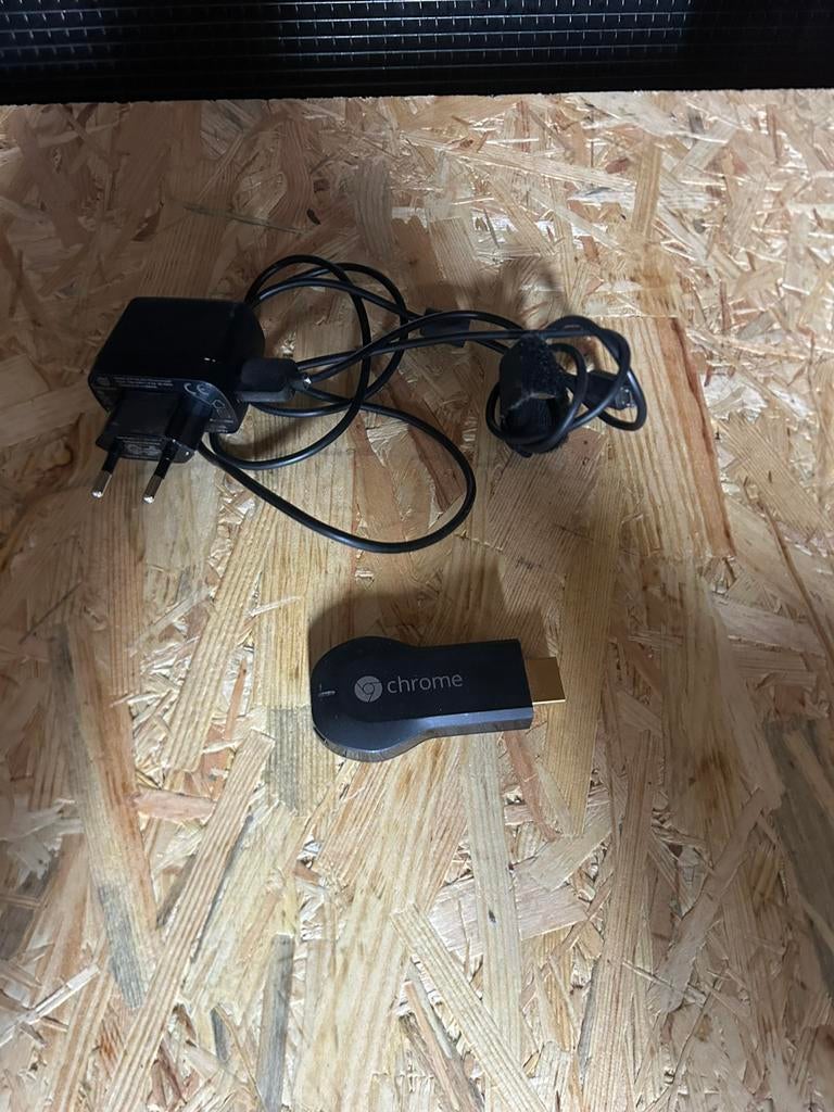 Google Chromecast gen1 werkt prima, Audio, Tv en Foto, Mediaspelers, Ophalen of Verzenden, Zo goed als nieuw