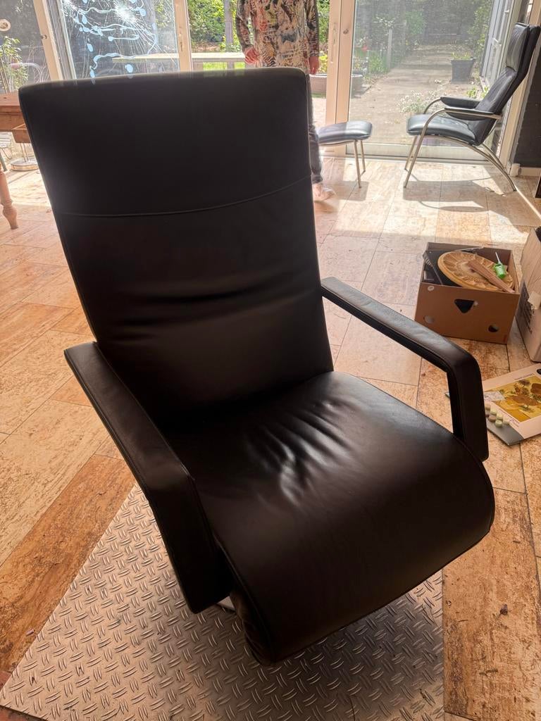 Comfortabele leren draaistoel - Zwart, Huis en Inrichting, Stoelen, Ophalen, Gebruikt, Zwart, Leer