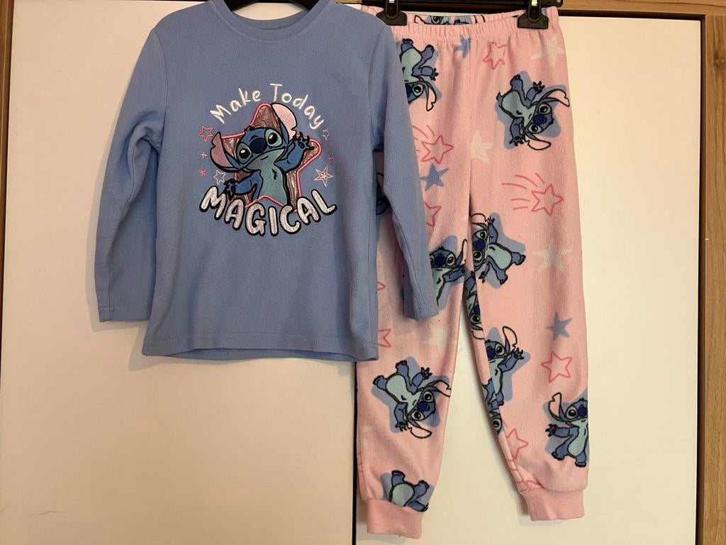 Nette stitch pyjama maat 116, Kinderen en Baby's, Kinderkleding | Maat 116, Ophalen of Verzenden, Zo goed als nieuw, Meisje, Nacht- of Onderkleding