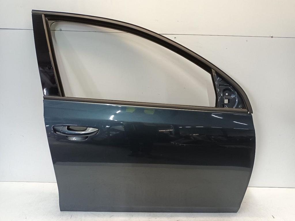 Portier rechts voor Volkswagen Golf, Auto-onderdelen, Onderdelen@venauto.nl, Van der Ven Autorecycling B.V., Gebruikt, Ettenseweg 76, 4706 PB Roosendaal, The Netherlands