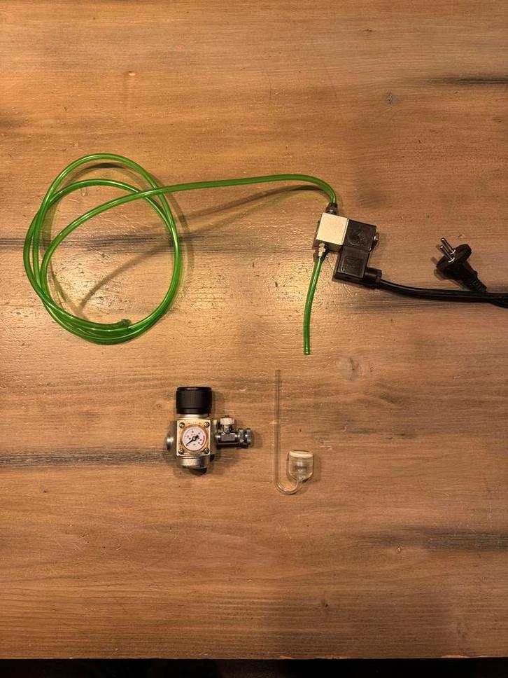 Complete Colombo co2 set, Dieren en Toebehoren, Vissen | Aquaria en Toebehoren, Gebruikt, CO₂-systeem, Inclusief toebehoren, Ophalen of Verzenden