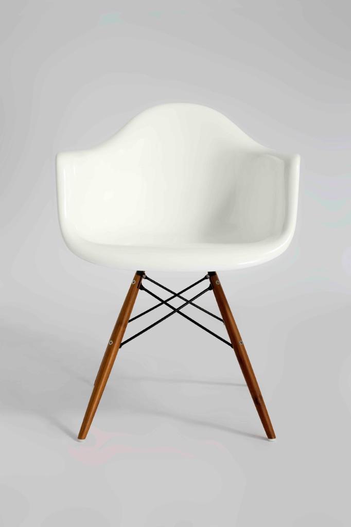 Charles Eames eetkamerstoel met Glasvezel kuip !, Huis en Inrichting, Stoelen, Nieuw, Eén, Wit, Ophalen of Verzenden