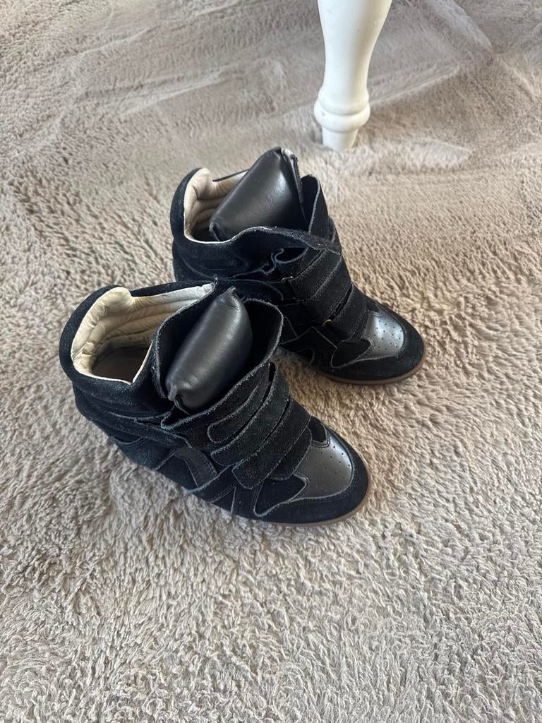 Isabel Marant Beckett sneakers maat 37 zwart, Kleding | Dames, Schoenen, Ophalen of Verzenden, Gedragen, Zwart, Sneakers of Gympen