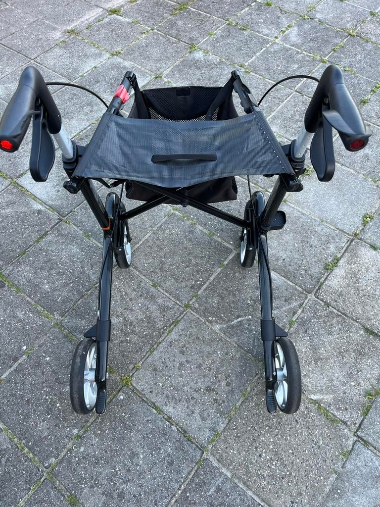 Rollator carbon, Diversen, Rollators, Zo goed als nieuw, Ophalen