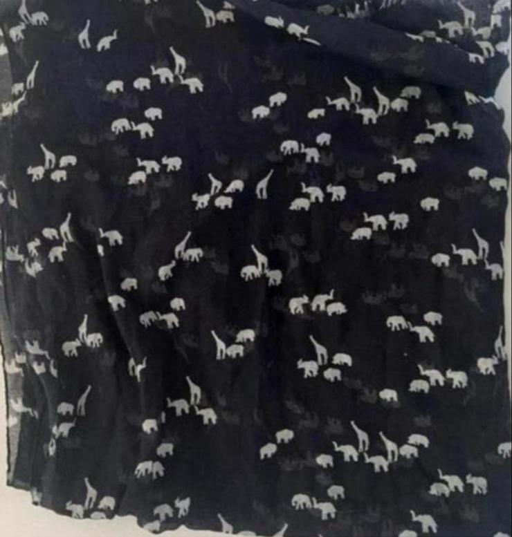 Donkerblauwe sjaal met witte olifantenprint - 200x96 cm, Kleding | Dames, Mutsen, Sjaals en Handschoenen, Ophalen of Verzenden