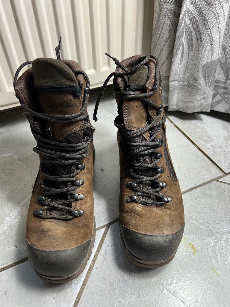 Licht gedragen paar Meindl 3543-10 schoenen maat 42. Br 5, Ophalen of Verzenden, Gebruikt, Schoenen