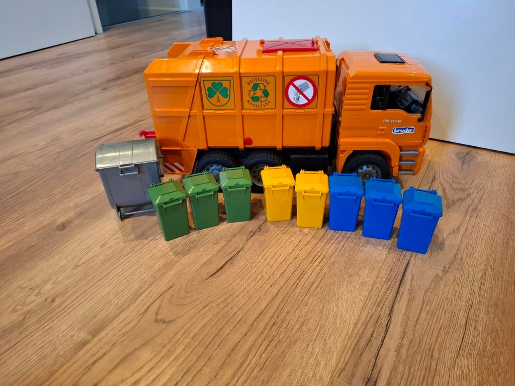 Bruder vuilniswagen, Ophalen, Gebruikt