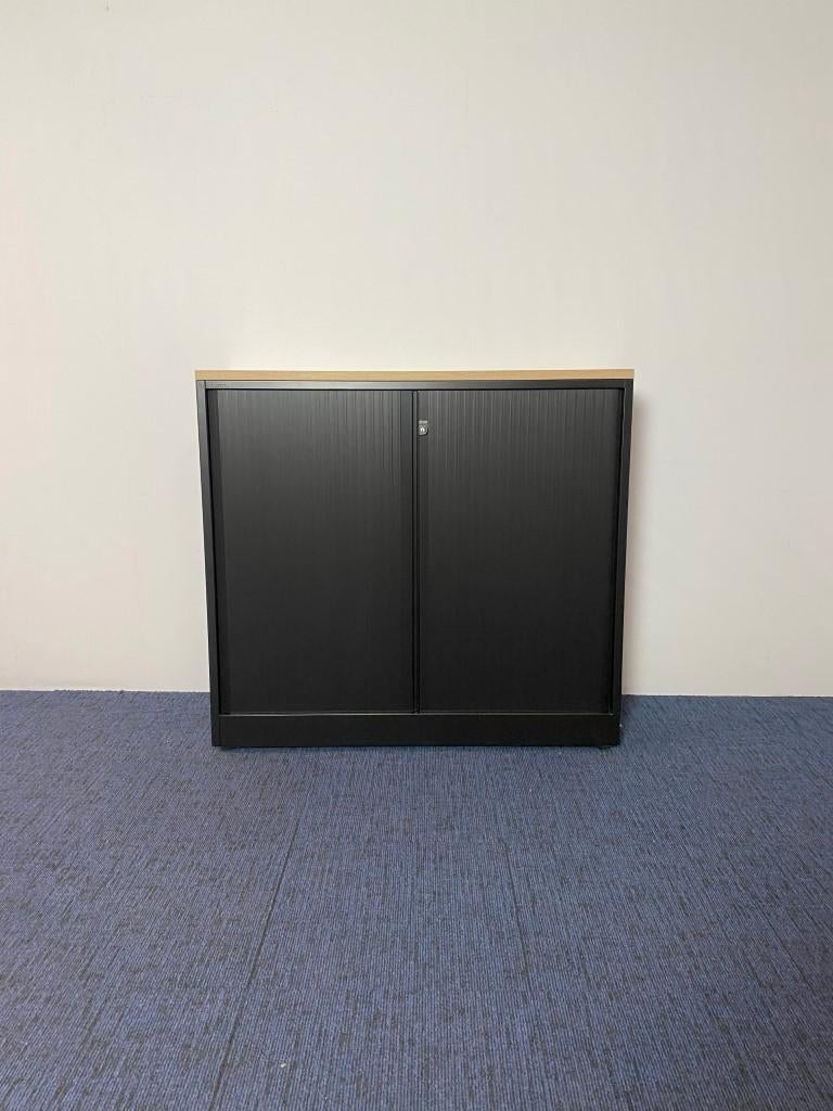 57 x Roldeurkast Ahrend, nieuw zwart gespoten, 105 x 120 cm., Huis en Inrichting, Bureaus, Ophalen, Gebruikt