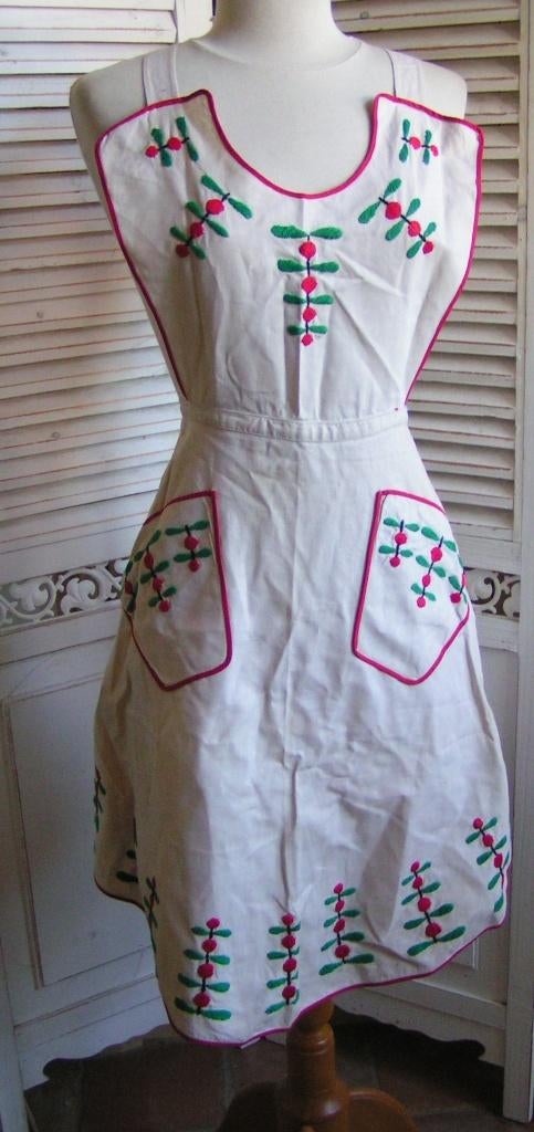 handgeborduurd schort nr XX 757, Verzenden, Zo goed als nieuw, Beige, Schort