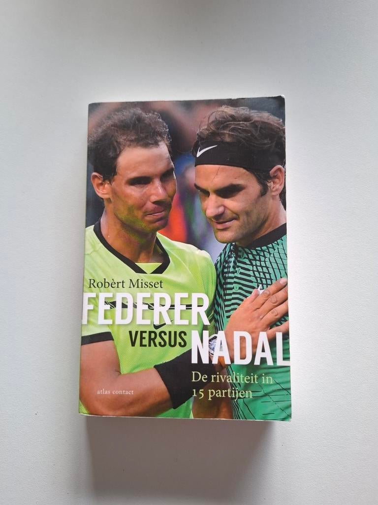 Boek: Federer versus Nadal - De rivaliteit in 15 partijen, Ophalen of Verzenden, Gelezen, Robert Misset, Balsport