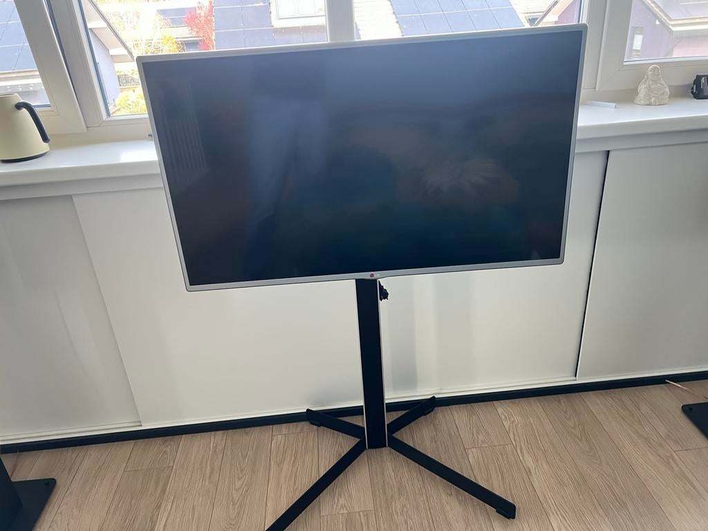 LG 42LB570V TV met afstandsbediening, 50 Hz, Ophalen of Verzenden, 100 cm of meer, Full HD (1080p)