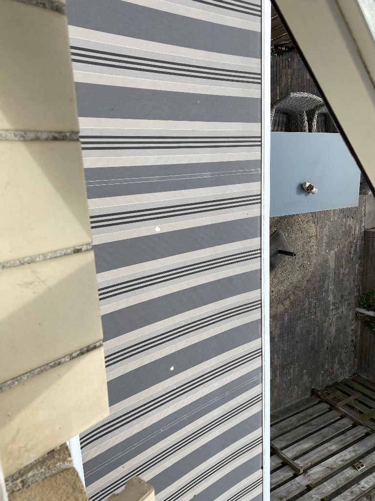 Zonne scherm in zeer goede staat., Ophalen, Elektrisch, Zo goed als nieuw, 150 tot 300 cm