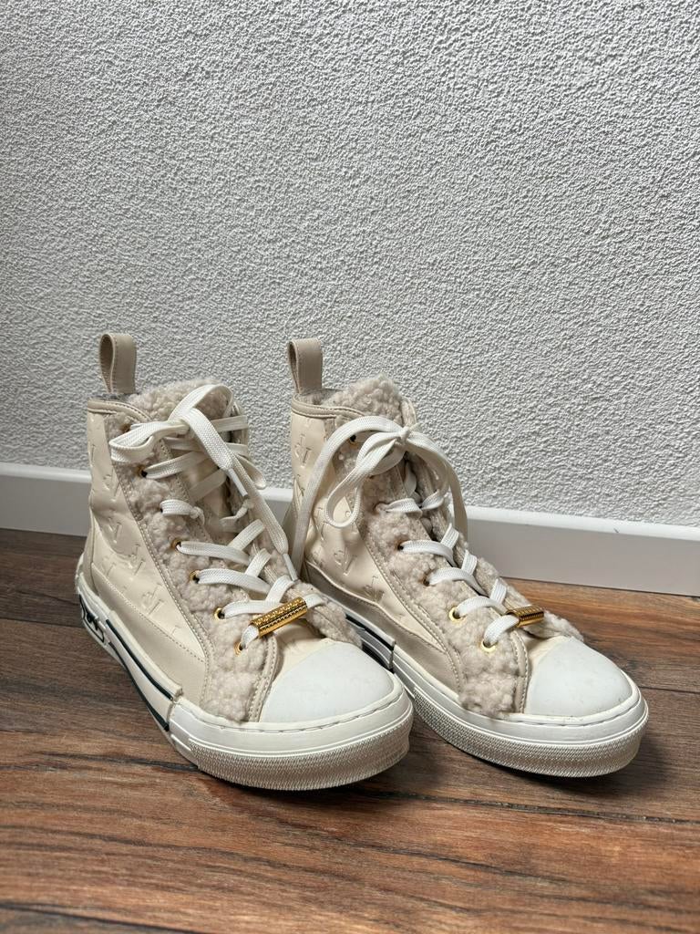 Josh V crème kleurige sneakers met bont in maat 39, Kleding | Dames, Schoenen, Beige, Ophalen of Verzenden, Sneakers of Gympen