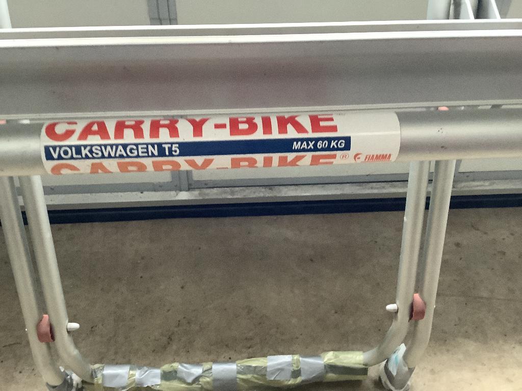 VW Transporter t5 fietsendrager achterop de klep, Ophalen, 2 fietsen, Zo goed als nieuw, Achterklepdrager