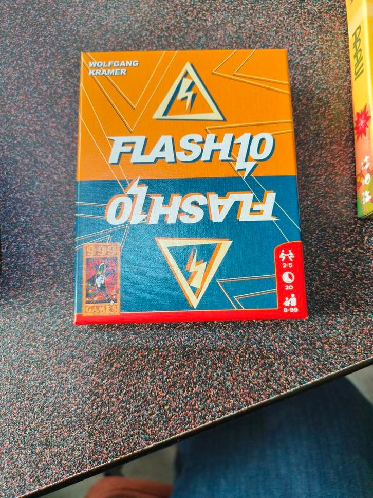 Flash 10 Kaartspel - Snel en Uitdagend, Hobby en Vrije tijd, Gezelschapsspellen | Bordspellen, Gebruikt, Een of twee spelers, Drie of vier spelers