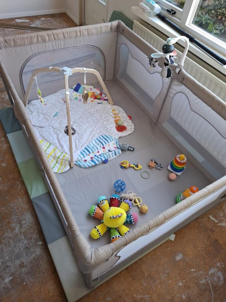 Lionelo Willow Grondbox Sand, Kinderen en Baby's, Boxen, Zo goed als nieuw, Rechthoekig, Ophalen