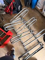 Stevig metalen fietsenrek voor 3 fietsen, Ophalen, Gebruikt