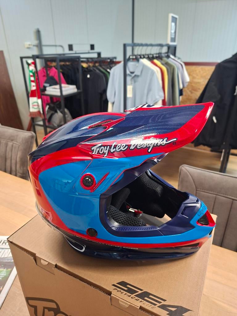 Nieuw in de doos Troy Lee Designs SE4 Corsa Motorhelm maat M, M, Offroadhelm, Ophalen of Verzenden, Nieuw met kaartje