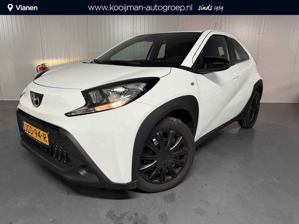 Toyota Aygo X 1.0 VVT-i S-CVT Play, Auto's, Toyota, Stof, Gebruikt, Euro 6, 4 stoelen