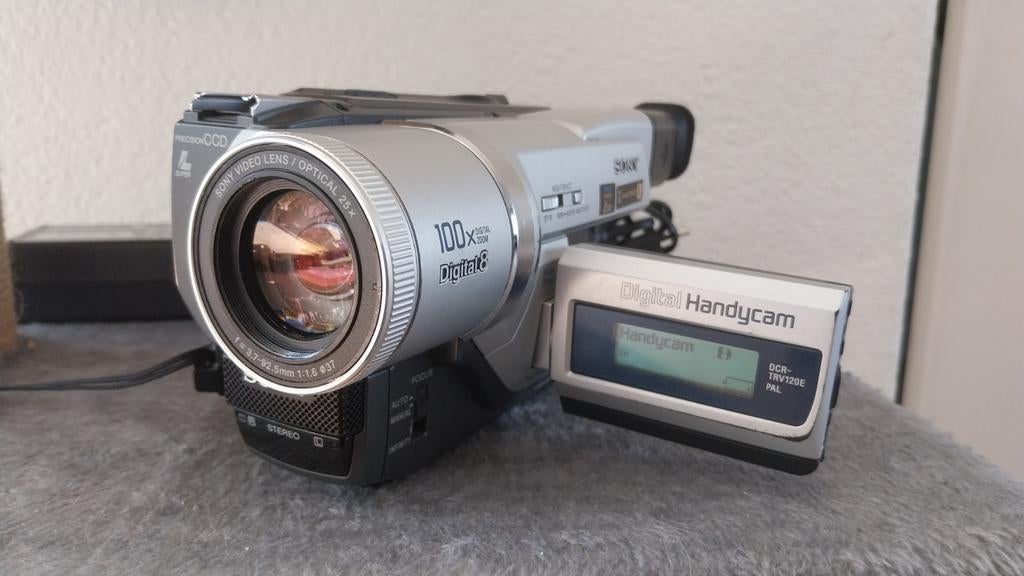 Sony Digital DCR-TRV120E Digital8 High 8 video8 Camcorder, Ophalen of Verzenden, Hi 8, Camera