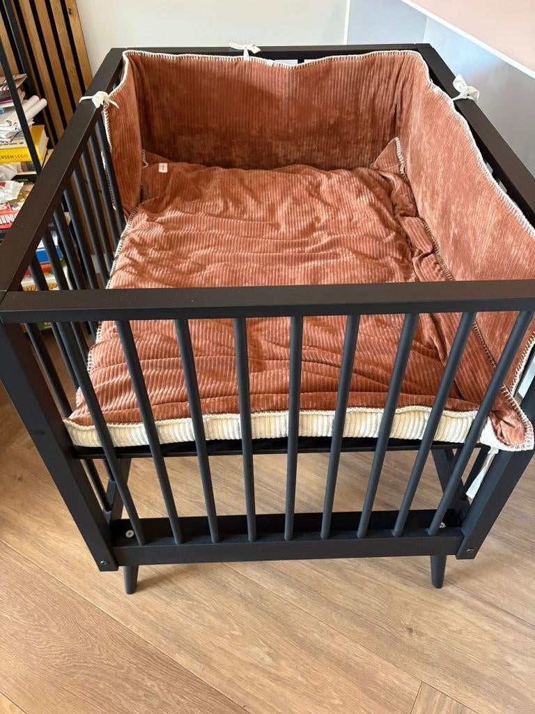 Box - Europe Baby Evy - mat zwart, Kinderen en Baby's, Boxen, Ophalen, Gebruikt, Rechthoekig